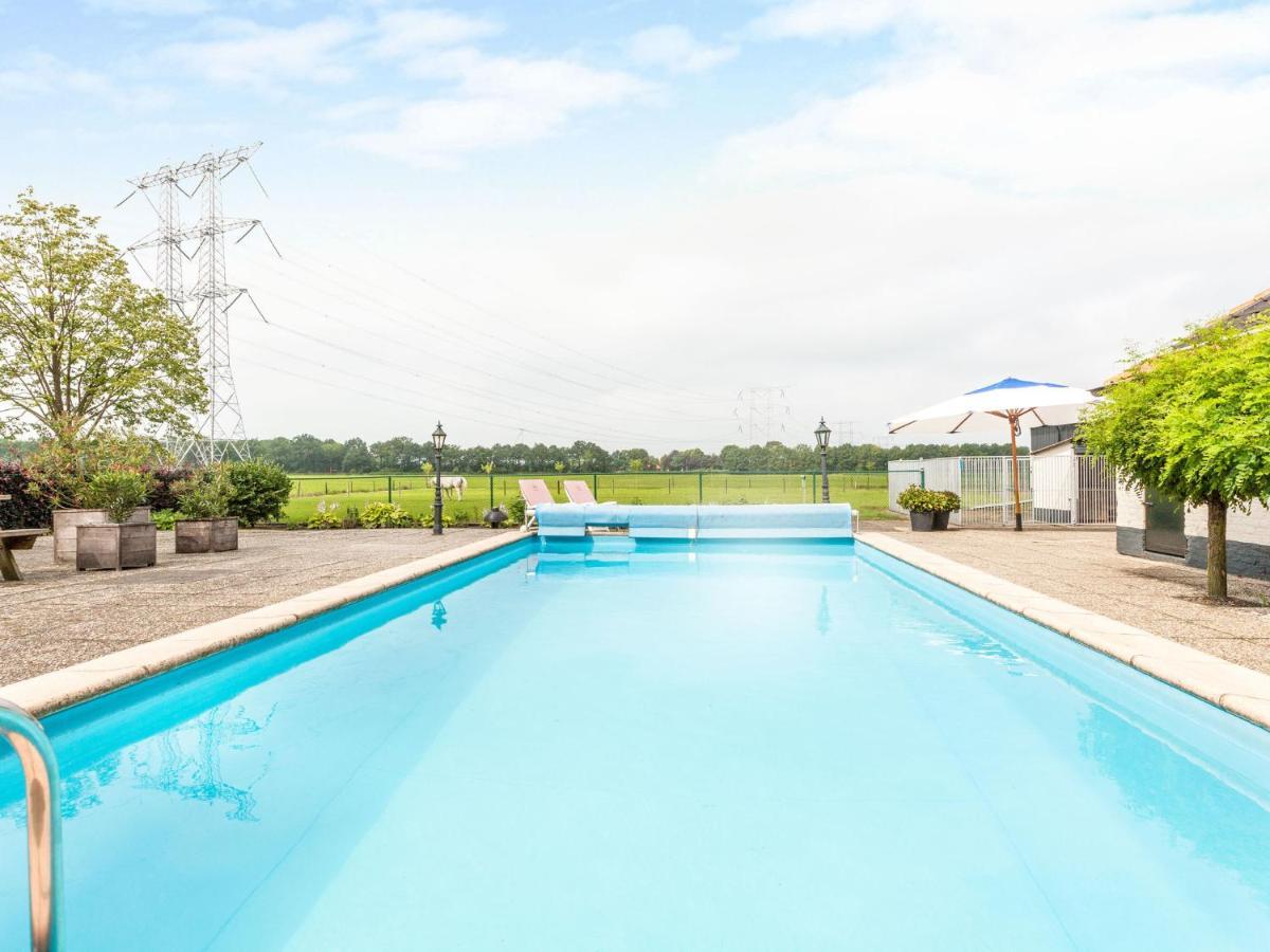 Cozy Holiday Home In Oisterwijk With Swimming Pool Esterno foto